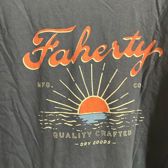 Faherty Sun Tee - Picture 1 of 3